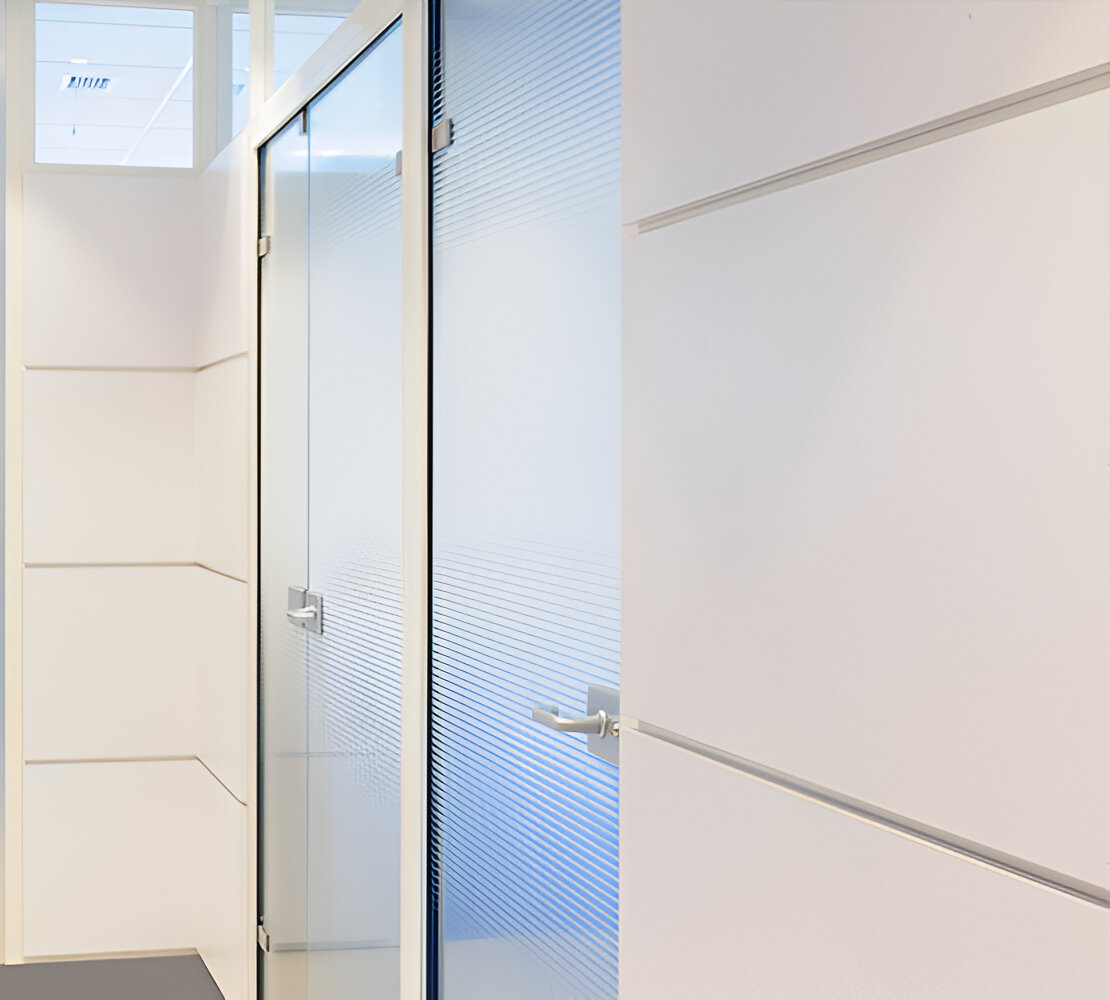 cloisons-hoyez-H5JC-Joints-creux-blois-amenagement-bureaux-pierre-moderne-ancien-mairie-1